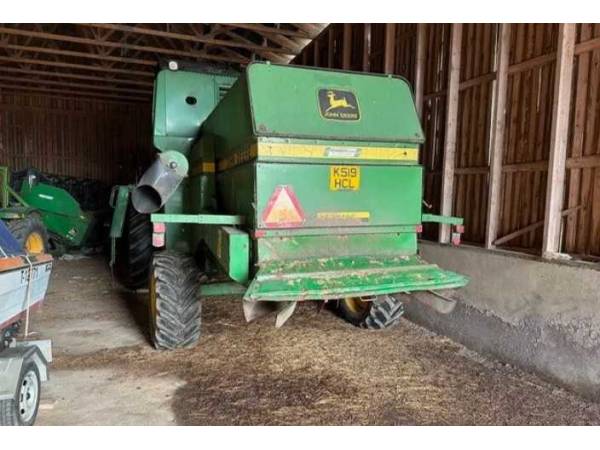 Комбайн John Deere 1188 (1991)