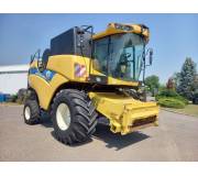Комбайн New Holland CX6090