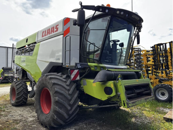 Комбайн Claas Lexion 6700 (2020)