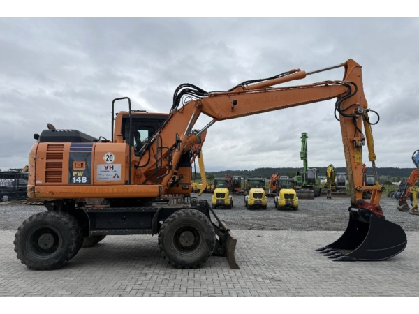 Экскаватор Komatsu PW148-8 (2013)