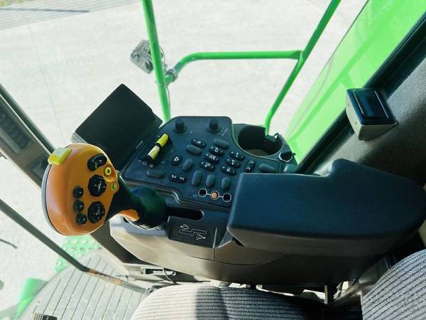 Комбайн John Deere C670 (2008)