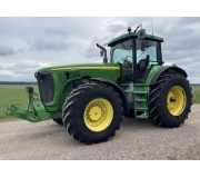 Трактор John Deere 8320