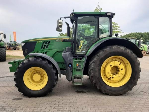 Трактор John Deere 6215 R (2019)