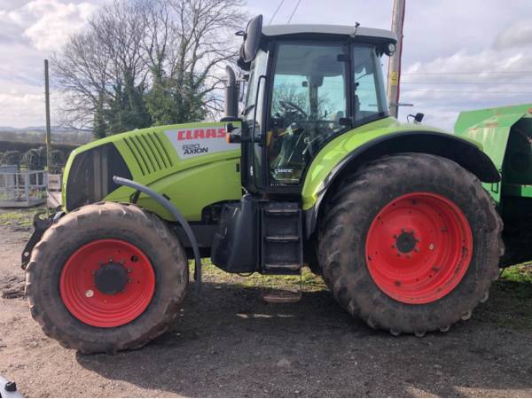 Трактор Claas Axion 820 (2011)