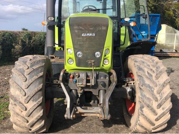Трактор Claas Axion 820 (2011)