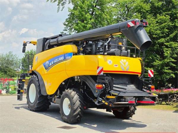Комбайн New Holland CR8.80 (2004)
