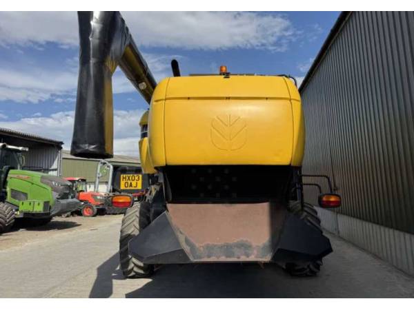 Комбайн New Holland CX 880 (2003)
