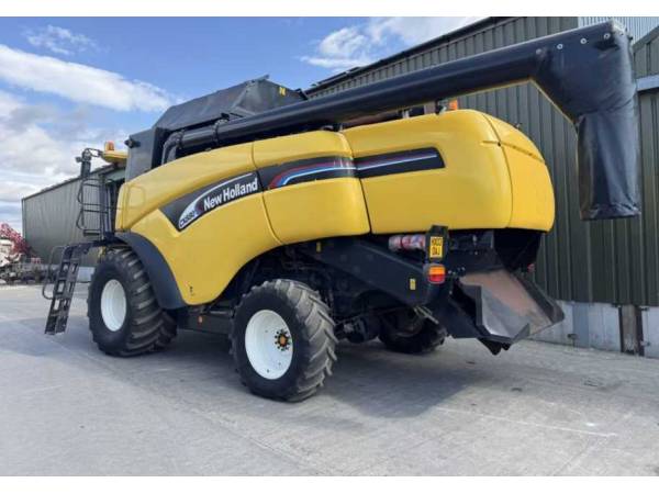 Комбайн New Holland CX 880 (2003)