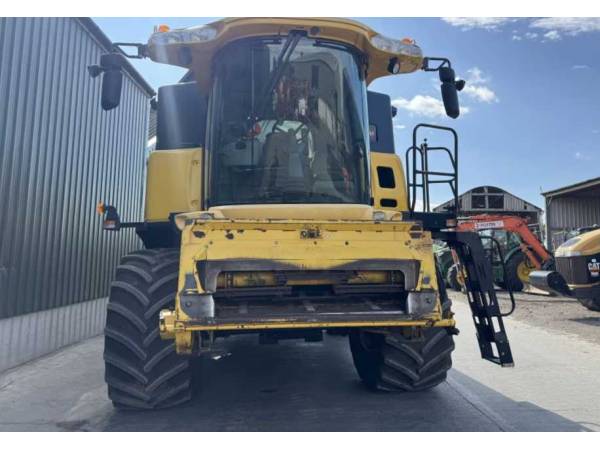 Комбайн New Holland CX 880 (2003)
