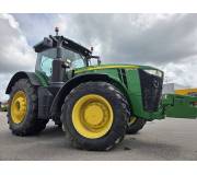 Трактор John Deere 8400R
