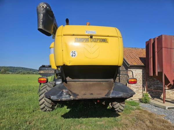 Комбайн New Holland CX 880 (2005)