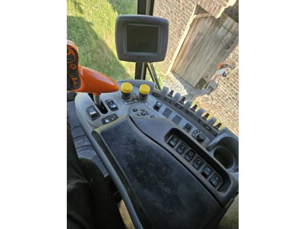 Комбайн New Holland CX 880 (2005)