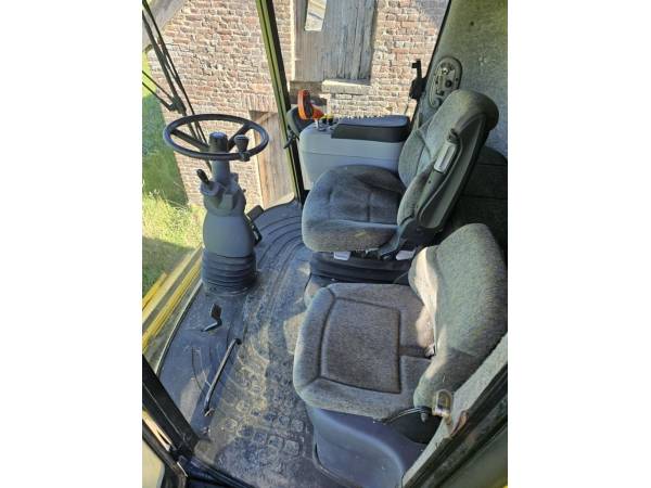 Комбайн New Holland CX 880 (2005)