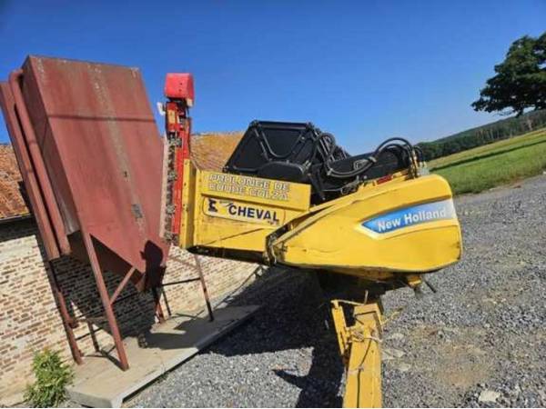 Комбайн New Holland CX 880 (2005)