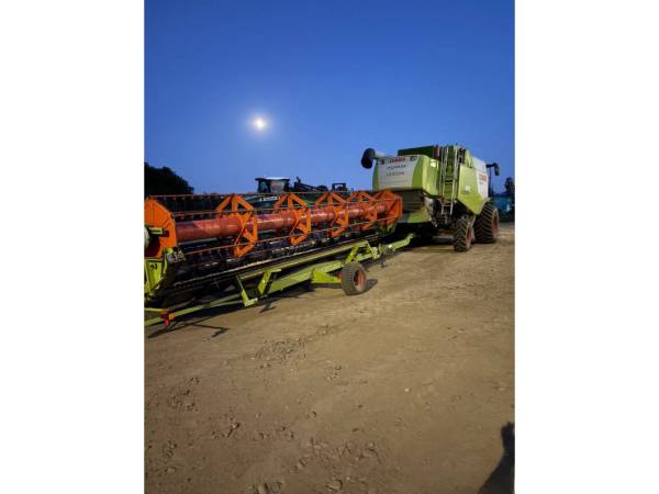 Комбайн Claas Lexion 670 (2011)