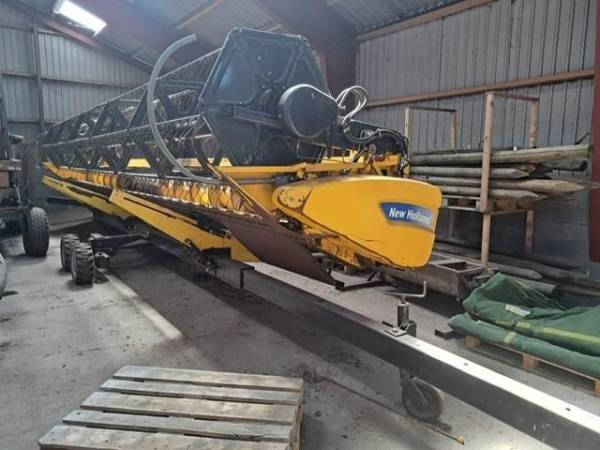Комбайн New Holland CX8090 (2008)