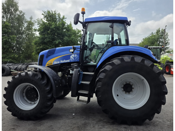 Трактор New Holland T8020 (2009)