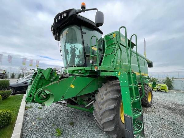 Комбайн John Deere W650 (2016)