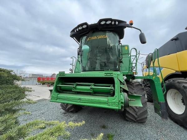 Комбайн John Deere W650 (2016)
