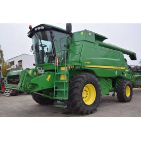 Комбайн John Deere W650