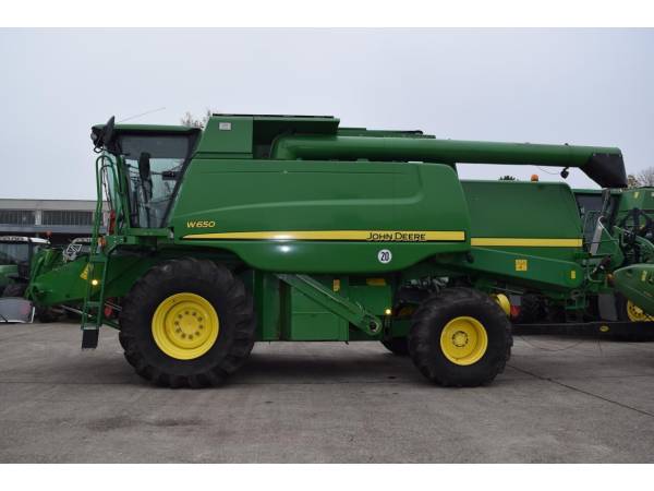Комбайн John Deere W650