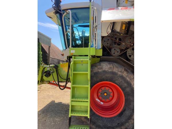 Комбайн Claas Lexion 470 (2003)