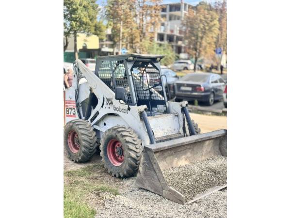Минипогрузчик Bobcat 873 Turbo (2000)