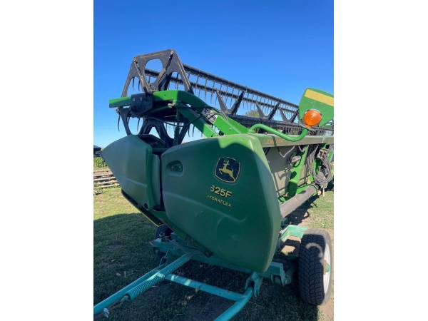 Жниварка зернова John Deere 625F (2009)