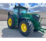 Трактор John Deere 6215R