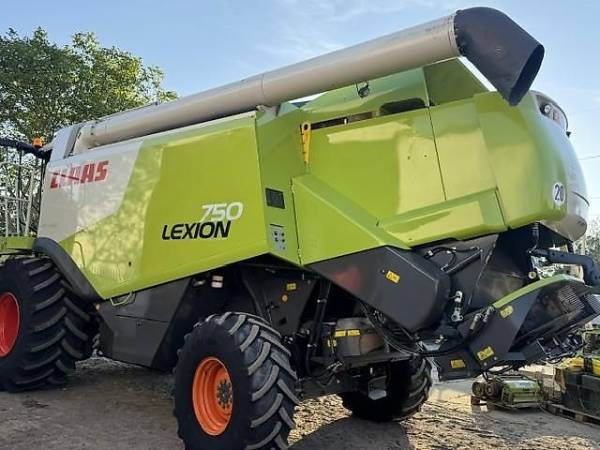 Комбайн Claas Lexion 750 (2011)