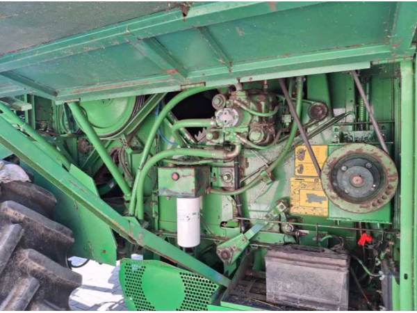 Комбайн John Deere 1177 (1991)
