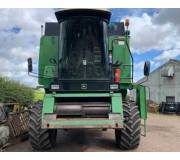 Комбайн John Deere 1075