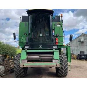 Комбайн John Deere 1075 (1988)