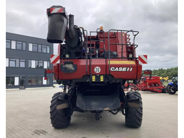 Комбайн Case IH 7140 (2015)