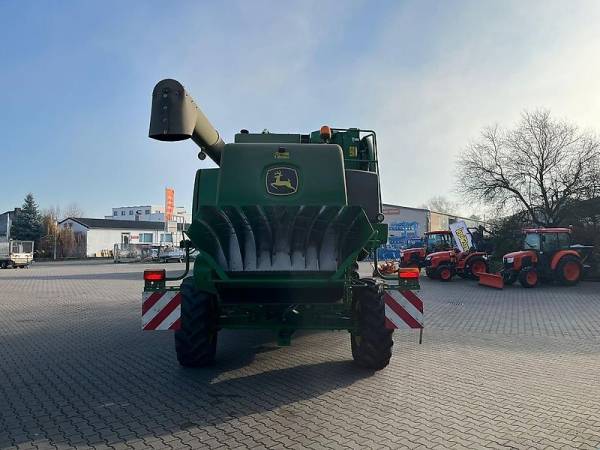 Комбайн John Deere W540 (2011)