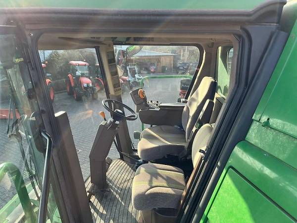 Комбайн John Deere W540 (2011)