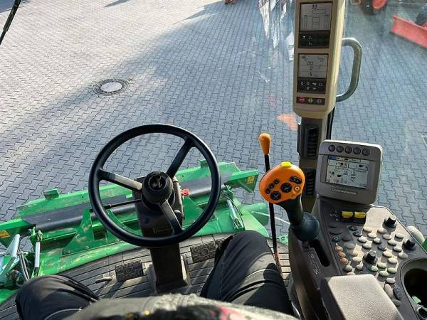 Комбайн John Deere W540 (2011)