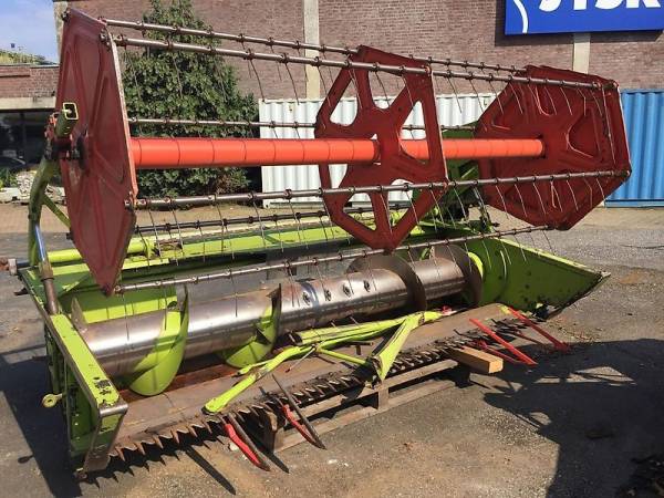 Комбайн Claas Dominator 68 (1985)