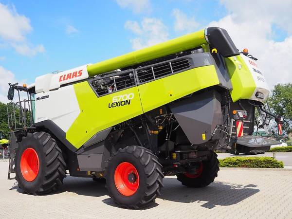 Комбайн Claas Lexion 6700 (2020)