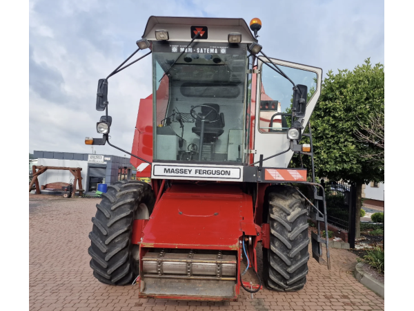 Комбайн Massey Ferguson 26 (1996)
