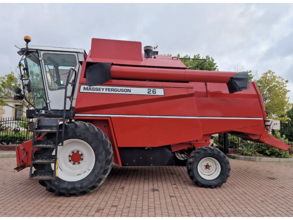 Комбайн Massey Ferguson 26 (1996)