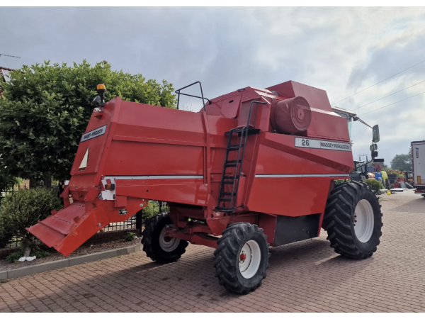 Комбайн Massey Ferguson 26 (1996)
