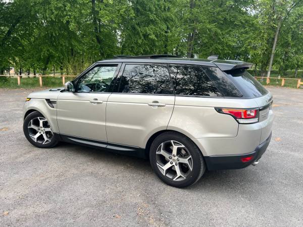 Автомобіль  Land Rover Range Rover Sport (2017)