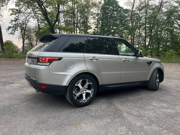 Автомобіль  Land Rover Range Rover Sport (2017)