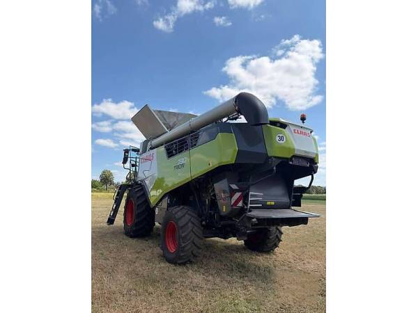 Комбайн Claas Trion 730 (2022)