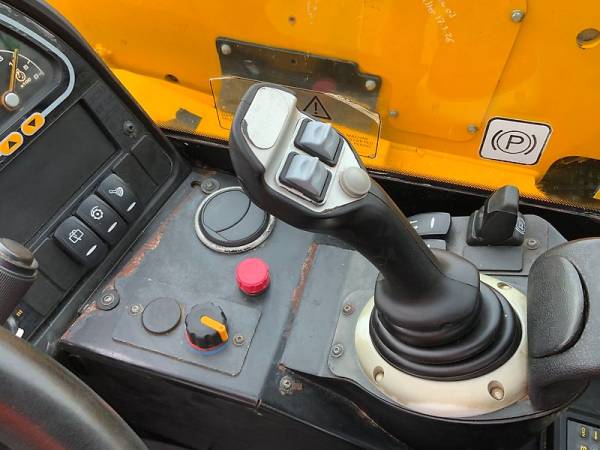 Погрузчик JCB 525-60 (2016)