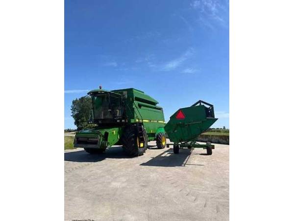 Комбайн John Deere 2066 (1996)