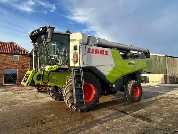 Комбайн Claas Trion 730 (2023)
