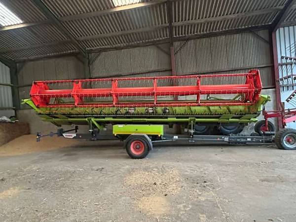 Комбайн Claas Trion 730 (2023)