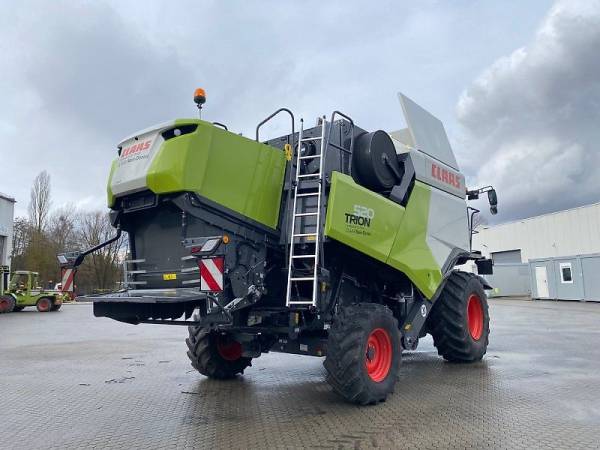 Комбайн Claas Trion 520 (2023)